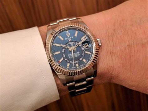 rolex sky-dweller acciaio|Rolex Sky-Dweller 18kt.